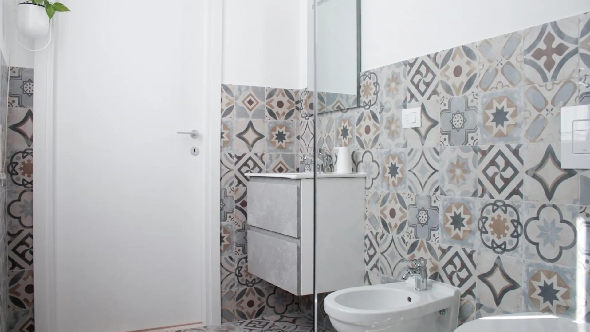 Buen Aire Hotel Cagliari 0*,  Italy