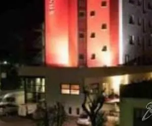 https://san-marco.hotelinveneto.com
